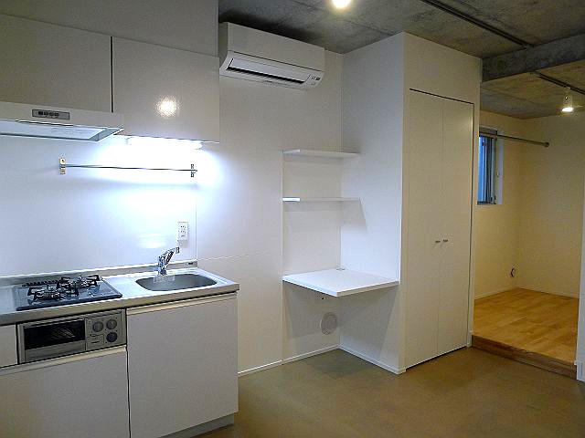 ▶ CALM ADO102号室ヴァーチャル間取図へ CALM ADO102号室ヴァーチャル間取図へ