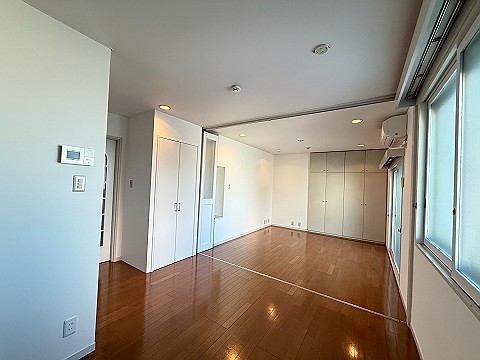 405�����_�C�j���O����m��7��